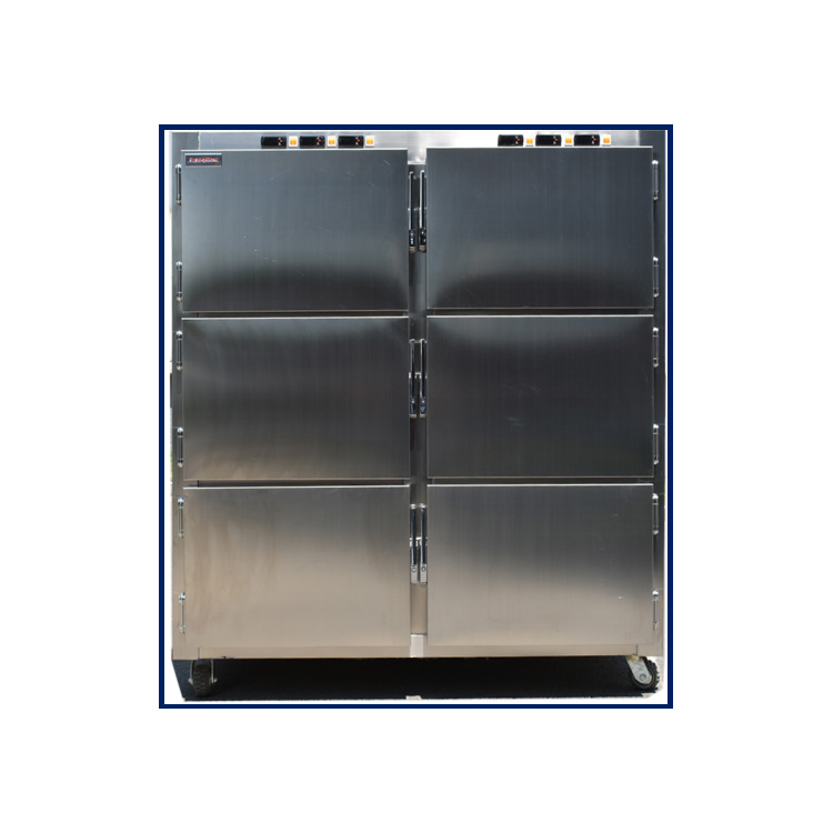 病院の霊安室で遺体を保管する場合、保存とエネルギー効率の両方を確保するには、冷蔵システムは何度の温度を維持する必要がありますか?